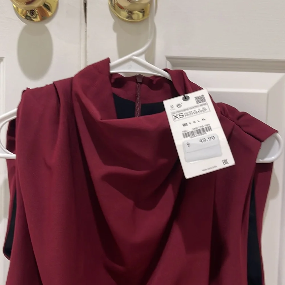 NWT zara pleated top. Xs - Picture 3 of 5